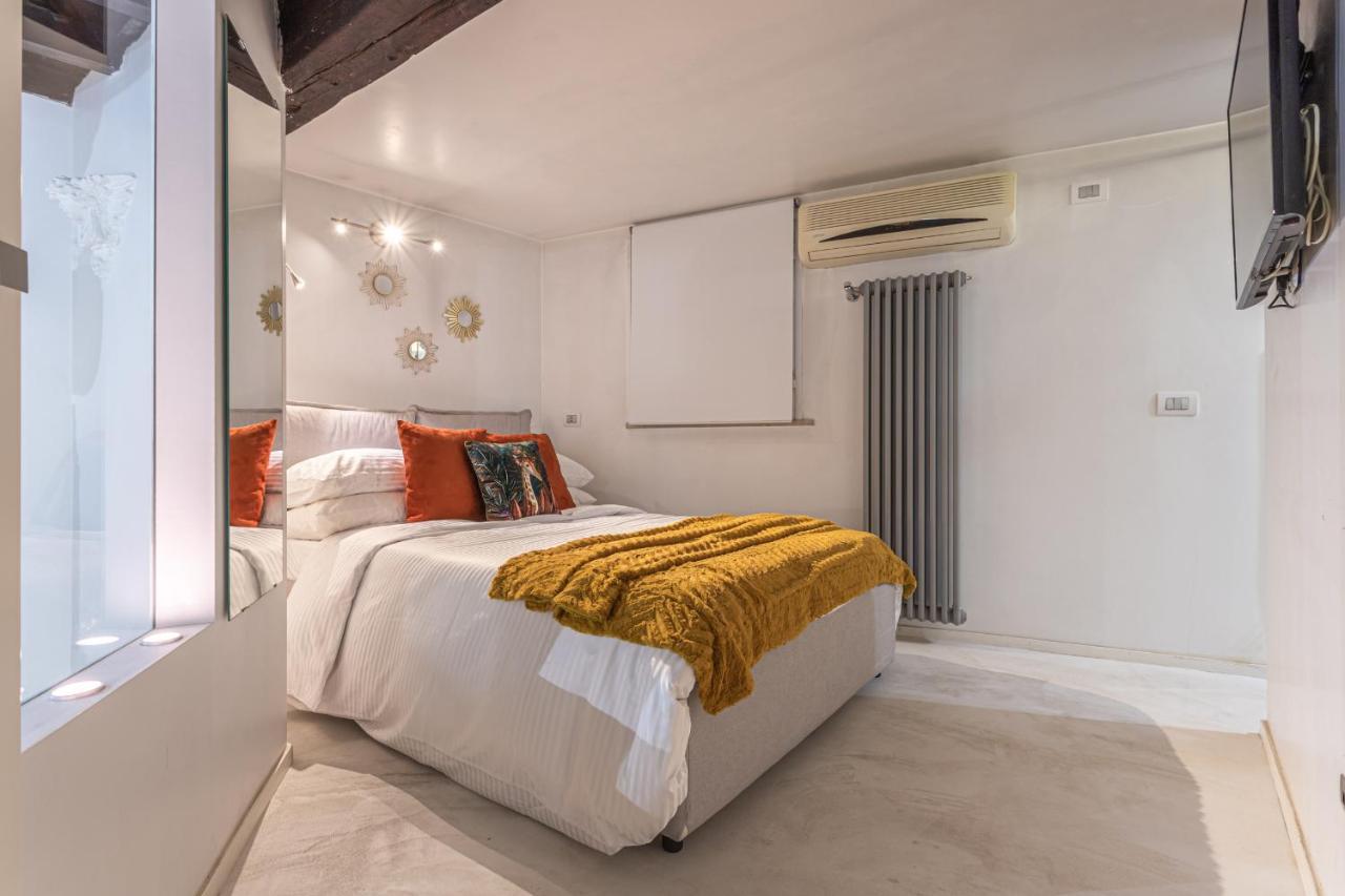 Lucrezia Apartment - Close To Piazza Navona Roma Eksteriør bilde
